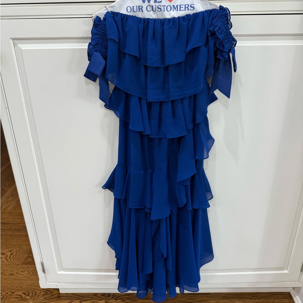 Elegant Blue Ruffled Dress
